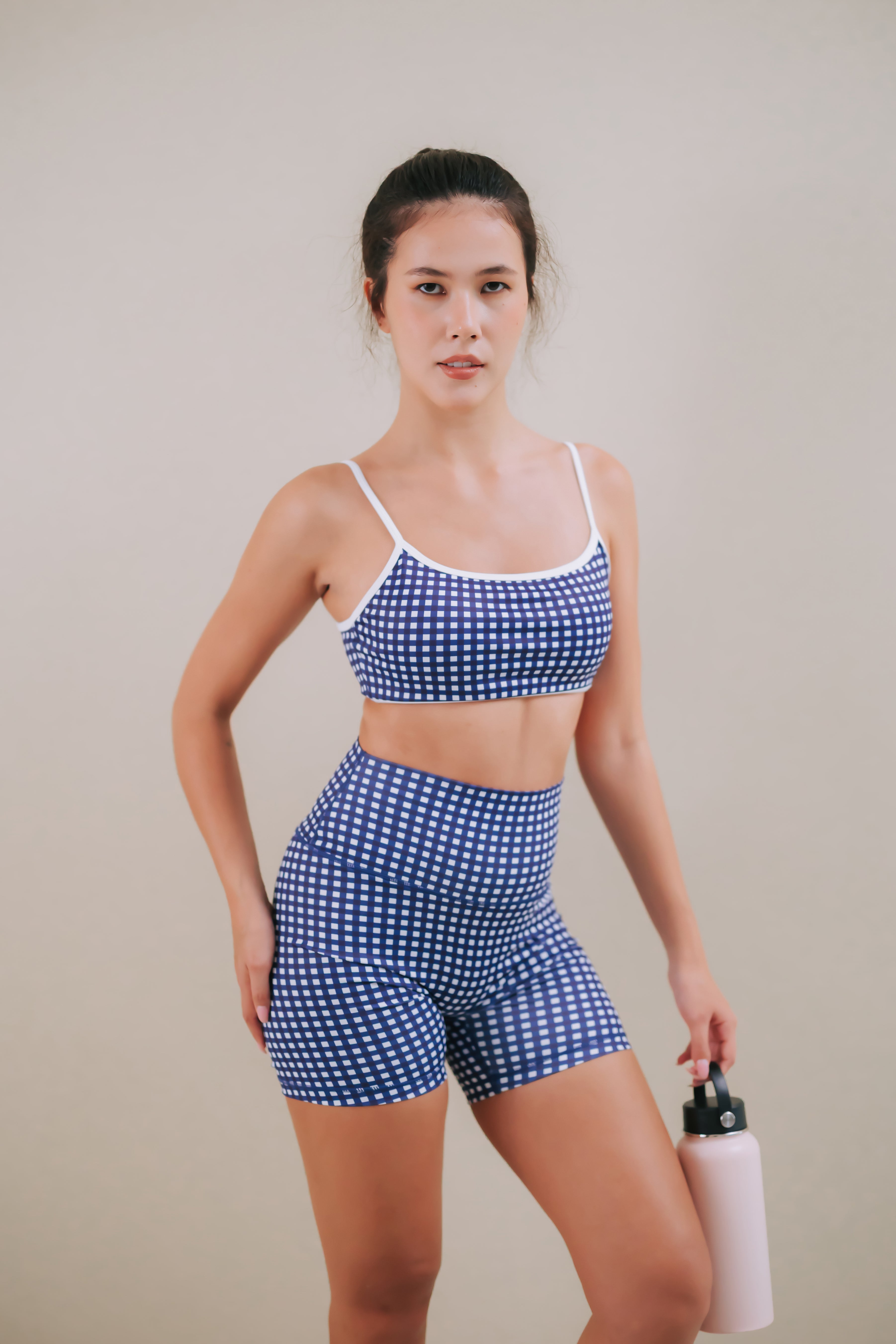 Hera Rivieria check sports bra