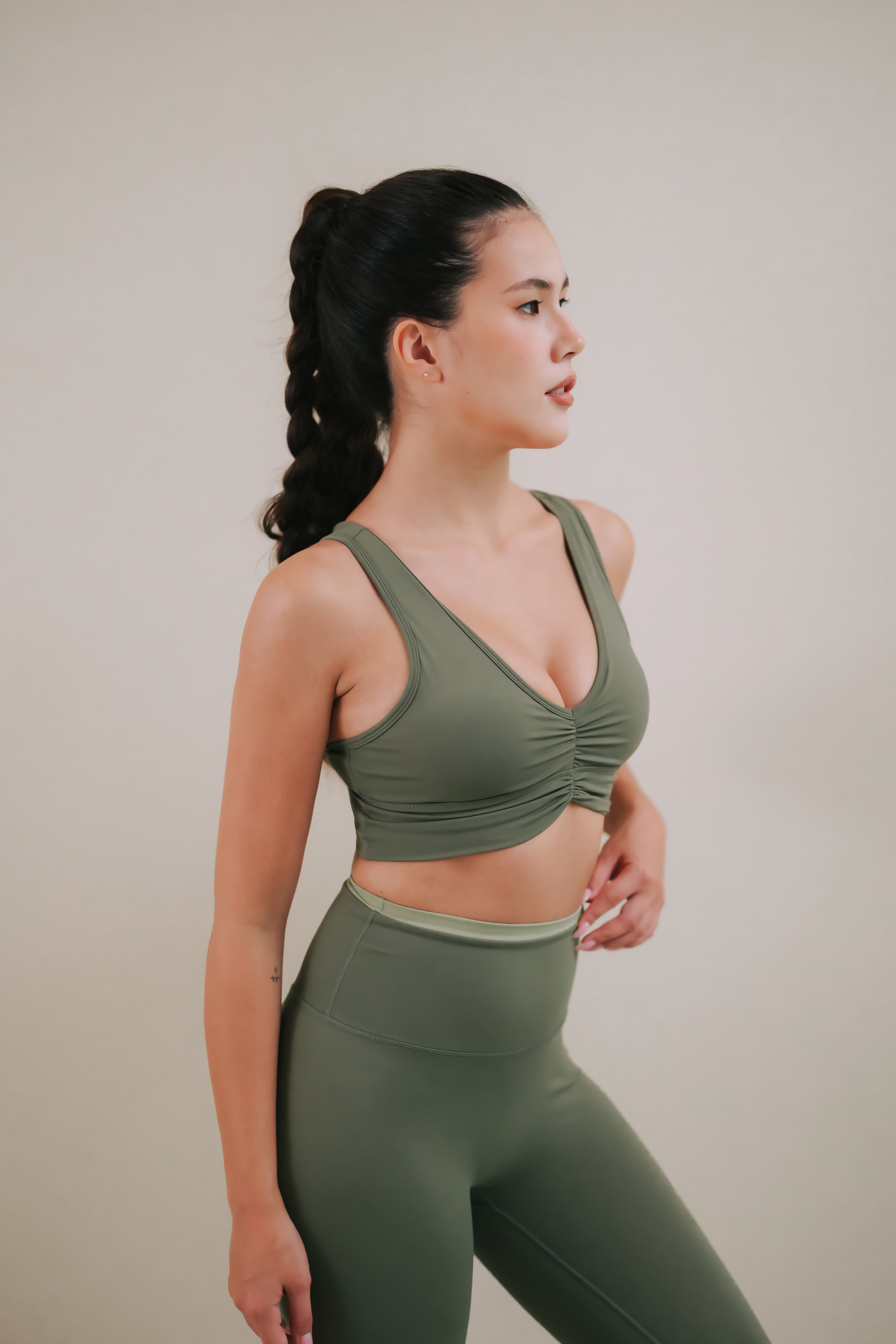 Hera Muse Ruched Olive Sports Bra